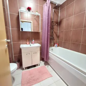 Etaj 1, mobilat si utilat cu loc de parcare inclus - foto 3