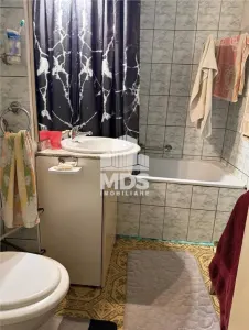 Decomandat cu 2 bai, model mare - foto 3