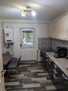 Decomandat cu 2 bai, mobilat si utilat - Timisoara