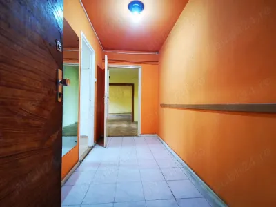 4 camere cu 2 bai in bloc reabilitat linga Punctele Cardinale - foto 10