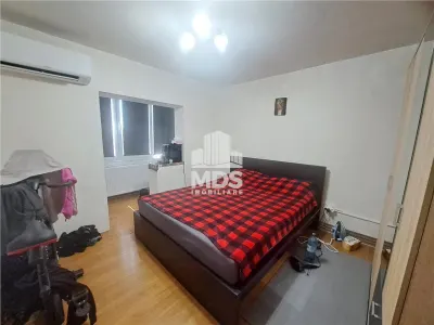Decomandat cu 2 balcoane cu centrala propie - Timisoara