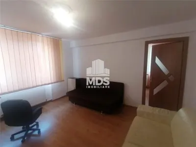 Apartament cu 2 camere etaj 3 in Complex - foto 2