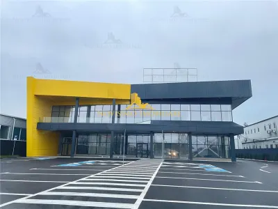 NOVISIMO-IMOBILIARE: SPATIU COMERCIAL DE INCHIRIAT IN ZONA ALBERT - Ploiesti