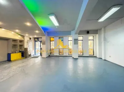 NOVISIMO-IMOBILIARE: SPATIU COMERCIAL DE INCHIRIAT IN ZONA NORD - Ploiesti