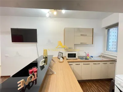 NOVISIMO-IMOBILIARE: APARTAMENT CU 3 CAM. DE INCHIRIAT IN ZONA 9 MAI - foto 2
