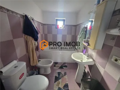 Casa tip parter zona Jorasti - foto 9