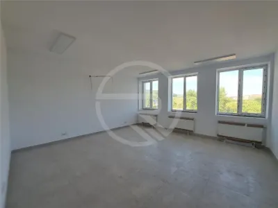 Spatiu pentru birouri, 200 mp utili, situat in zona Taietura Turcului! - foto 3