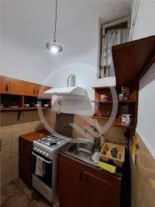 Apartament cu 3 camere, 82 mp utili, situat in zona Centrala! - foto 10