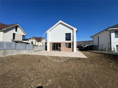Casa Individuala situata in Chinteni! - foto 7