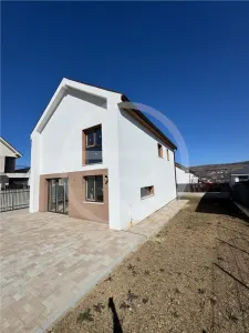 Casa Individuala situata in Chinteni! - foto 9