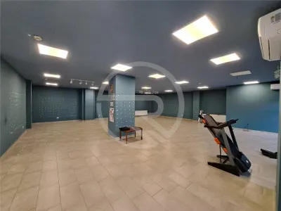 Spatiu comercial, 180 mp utili, situat in cartierul Intre Lacuri! - foto 3