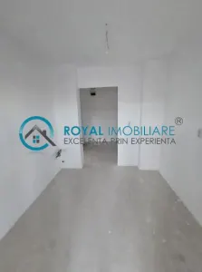 Royal Imobiliare - Vanzare apartament 3 camere zona Malu Rosu - foto 4