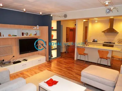 Royal Imobiliare - Inchirieri Apartament 3 camere zona Democratiei - Ploiesti