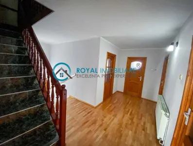 Royal Imobiliare - Vanzare Vila zona Centrala - foto 7