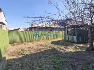 Royal Imobiliare- Vanzare vila 14 camere, zona Cina - foto 2