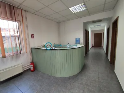 Royal Imobiliare- Vanzare vila 14 camere, zona Cina - foto 3
