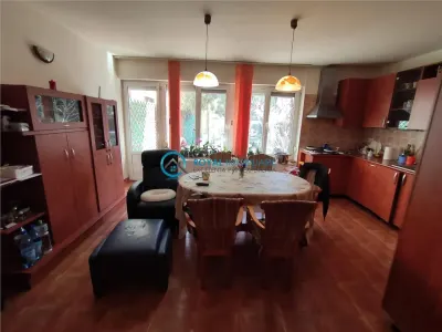 Royal Imobiliare - Vanzare Casa zona Ultracentrala - foto 9