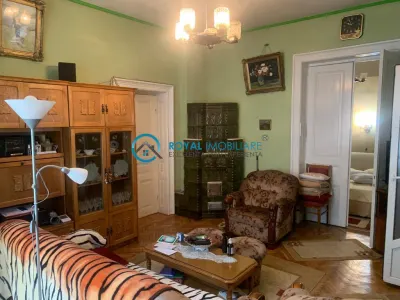 Royal Imobiliare - Vanzare Casa D+P+M, Ultracentral - Ploiesti