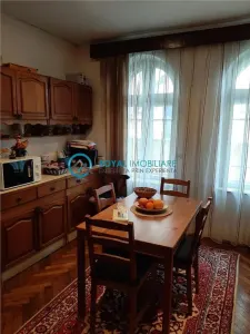 Royal Imobiliare - Vanzare Vila Zona Centrala - foto 10