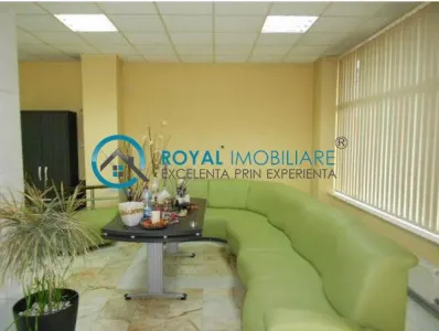 Royal Imobiliare - Vanzare Spatiu Birouri Zona Democratiei - foto 2