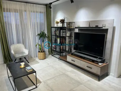 Royal Imobiliare-Inchiriere Apartament 3 Camere Zona Albert - foto 2