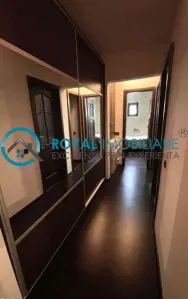 Royal Imobiliare-Vanzare Apartament 3 Camere Zona Malu Rosu - foto 5