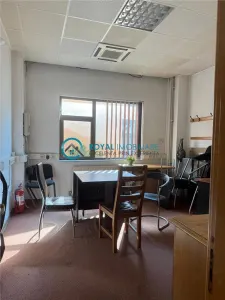 Royal Imobiliare - Vanzare Spatiu Birouri Zona Democratiei - foto 8
