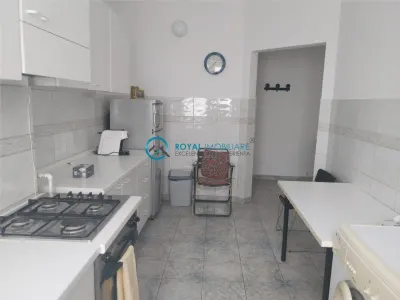 Royal Imobiliare-Vanzare Apartament 2 Camere Zona Ultracentrala - foto 9