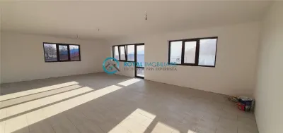 Royal Imobiliare-Vanzare Vila Zona Urlati - foto 12