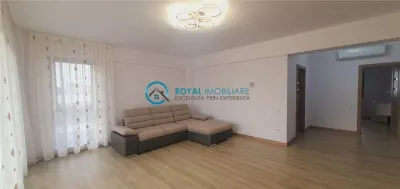 Royal Imobiliare-Inchiriere Apartament 3 Camere Zona Albert - foto 2