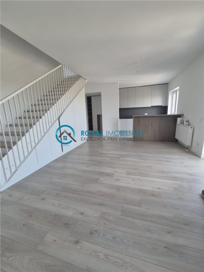 Royal Imobiliare - Vanzare apartament 3 camere tip duplex - Ploiesti