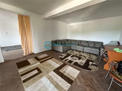 Royal Imobiliare - Vanzare Vila comuna Iordacheanu - foto 2