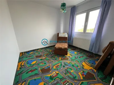 Royal Imobiliare - Vanzare apartament 3 camere in zona Malu Rosu - foto 5