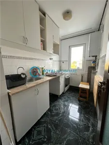 Royal Imobiliare - Vanzare apartament 3 camere in zona Malu Rosu - foto 6