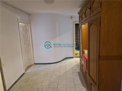 Royal Imobiliare - Inchiriere vila P+1, zona Marasesti - foto 12