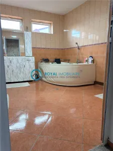 Royal Imobiliare - Inchiriere Vila zona Democratiei - foto 18
