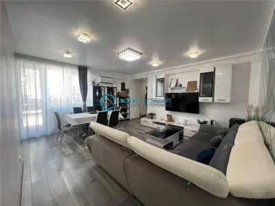 Royal Imobiliare - Vanzare Penthouse zona 9 Mai - Ploiesti