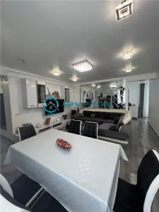 Royal Imobiliare - Vanzare Penthouse zona 9 Mai - foto 3
