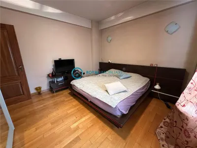 Royal Imobiliare - Inchiriere Apartament 4 Camere Zona Democratiei - foto 9