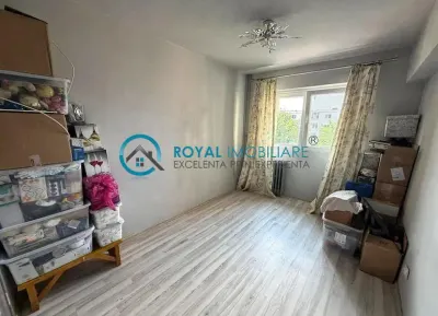 Royal Imobiliare - Vanzare apartament 3 camere zona Republicii - foto 2