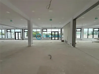 Royal Imobiliare - Inchiriere Spatiu Comercial Bucov - Bucov