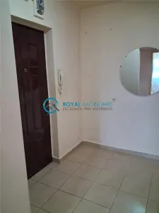 Royal Imobiliare - Vanzare apartament 2 camere zona B-dul Bucuresti - foto 6