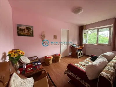 Royal Imobiliare - Vanzare apartament zona Vest - Ploiesti