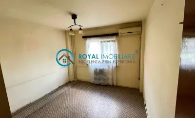 Royal Imobiliare- Vanzare apartament 4 camere, zona Piata M Viteazu - foto 2