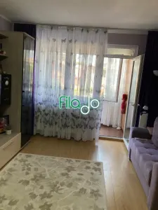 Apartament 2 camere , bloc 1980, Titan - foto 2