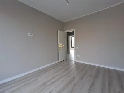 Casa de LUX construita si finisata impecabil!  Demisol-4 camere -3 bai- Bucium VisaniMUTARE IMEDIATA! - foto 2