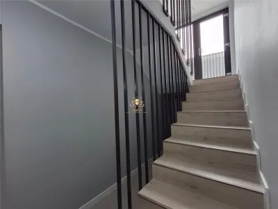 Casa de LUX construita si finisata impecabil!  Demisol-4 camere -3 bai- Bucium VisaniMUTARE IMEDIATA! - foto 17