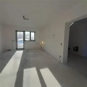 Vila superba in  Bucium Barnova  cu 850 m teren la asfalt! Construita de proprietar! - foto 9