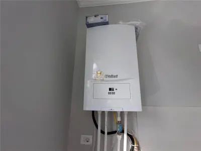 Casa  cu etaj 4 camere cu finisaje de lux- Bucium Visani OMV - foto 15