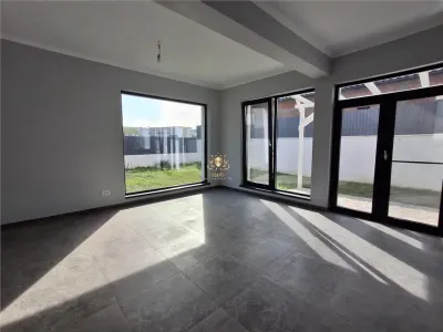 Casa  cu etaj 4 camere cu finisaje de lux- Bucium Visani OMV - foto 6